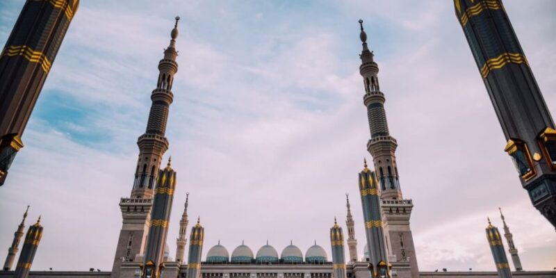 nabawi-mosque-medina-saudi-arabia